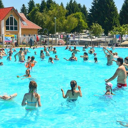 Campingpark Gitzenweiler Hof Hotel Lindau  Exterior photo